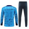 survetement-chelsea-fc-haut-et-bas-saison-2024-2025-tenue-officielle trainingspak Chelsea FC boven- en onderkleding seizoen 2024 2025 officiële tenue