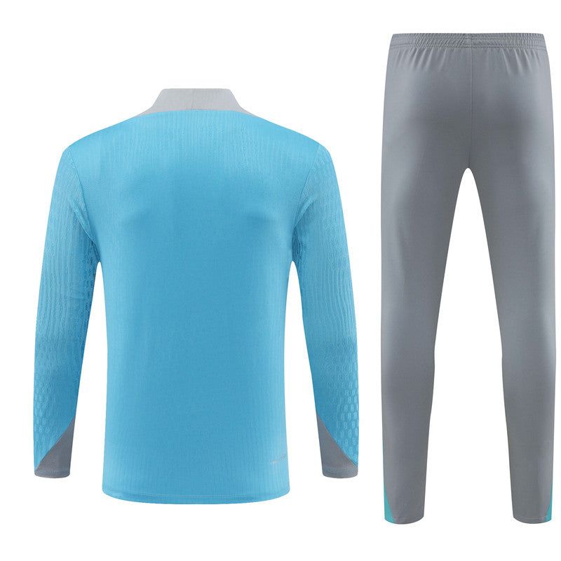 survetement-football-atletico-madrid-saison-2024-2025-haut-et-bas-rouge-et-blanc Atletico Madrid voetbaltrainingspak seizoen 2024 2025 boven- en onderkleding rood en wit