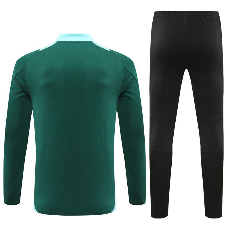 survetement-manchester-united-saison-2024-2025-haut-et-bas-pour-supporter Trainingspak Manchester United seizoen 2024 2025 boven- en onderkleding voor supporters