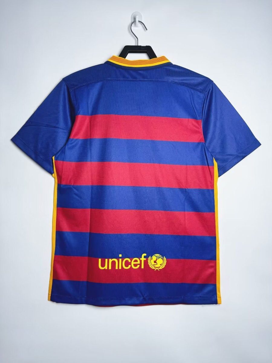 tenue-de-football-fc-barcelone-domicile-modele-deux-mille-quinze-deux-mille-seize Voetbaltenue FC Barcelona thuisshirt model tweeduizend vijftien tweeduizend zestien