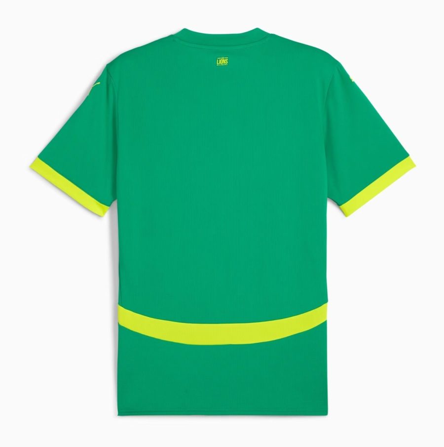tenue-de-football-senegal-exterieur-jersey-des-lions-de-la-teranga-couleur-blanc-vert-rouge Senegal uittenue voetbal shirt van de Leeuwen van Teranga kleur wit groen rood