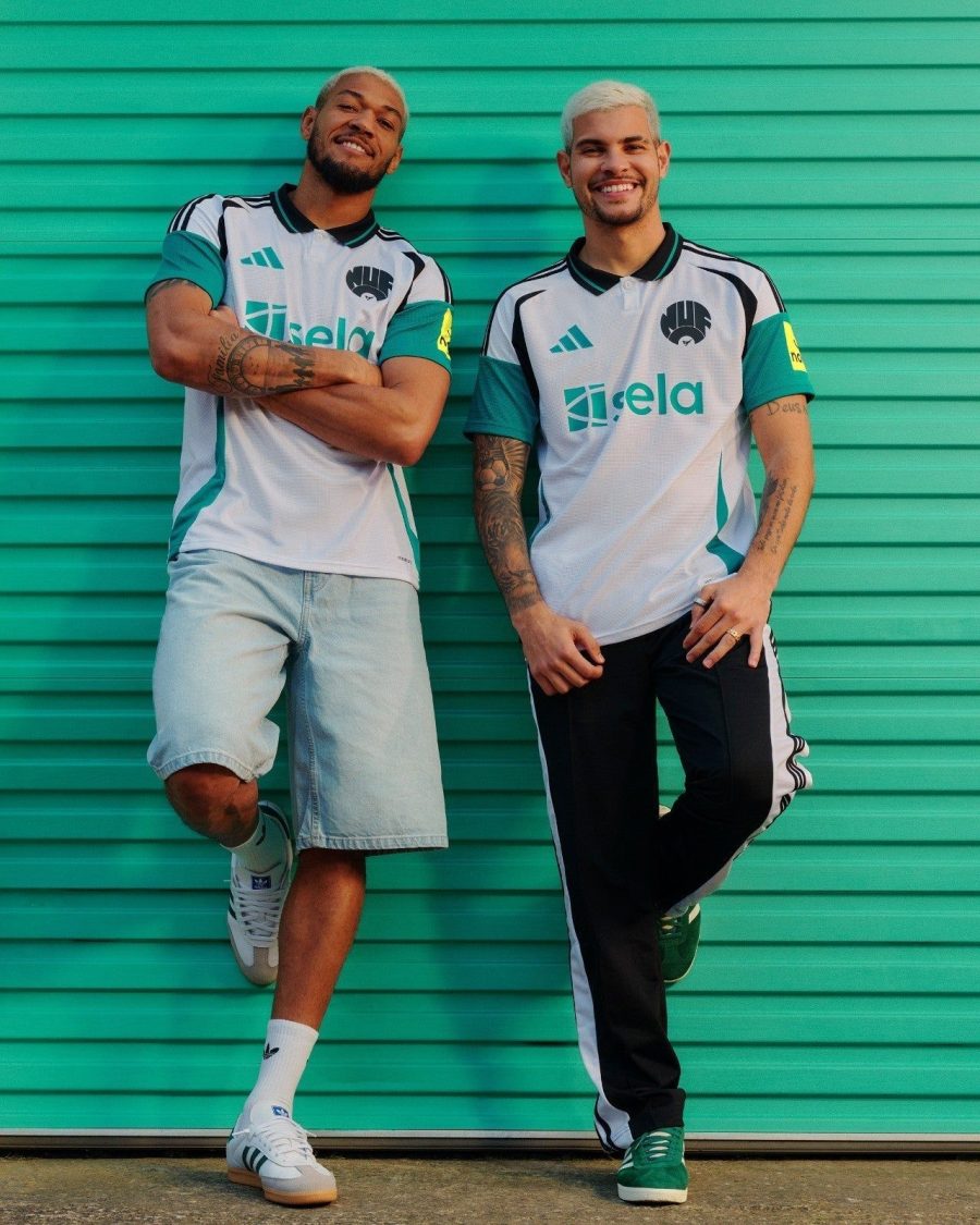 tenue-exterieure-newcastle-united-troisieme-maillot-football-collection-deux-mille-vingt-quatre-deux-mille-vingt-cinq Newcastle United derde uittenue voetbalshirt collectie 2024-2025