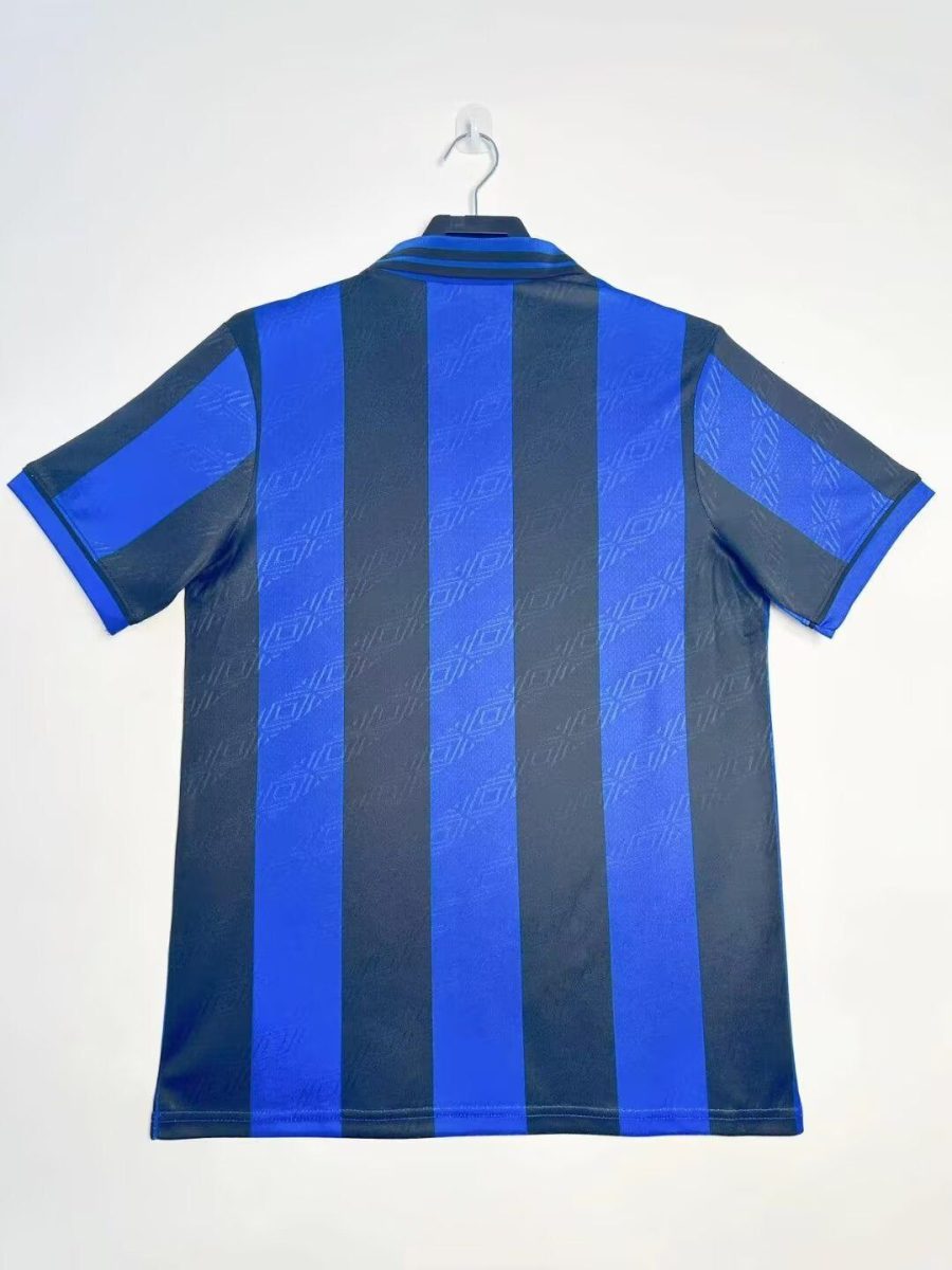 Retro Inter Milaan thuistenue 1995-1996