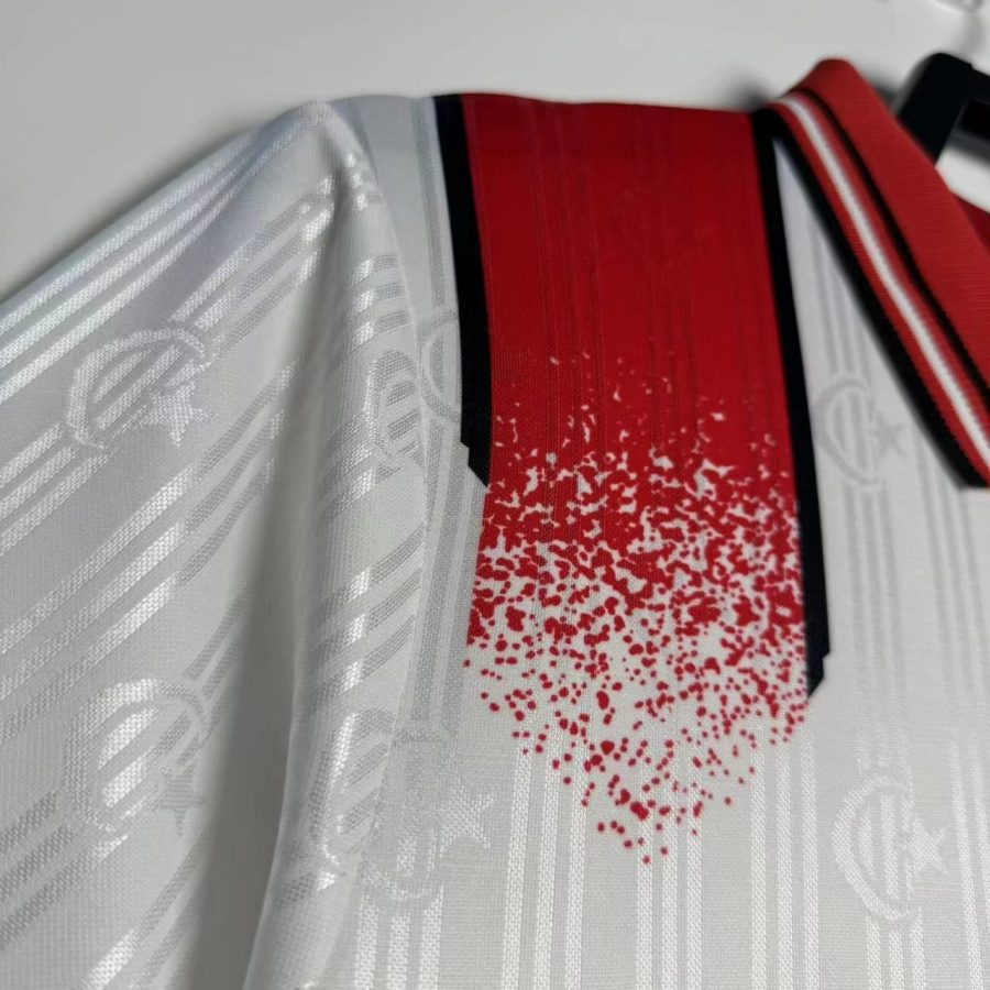 tenue-football-turquie-couleur-blanche-annees-90-edition-exterieur Turks voetbaltenue witte kleur jaren 90 uiteditie