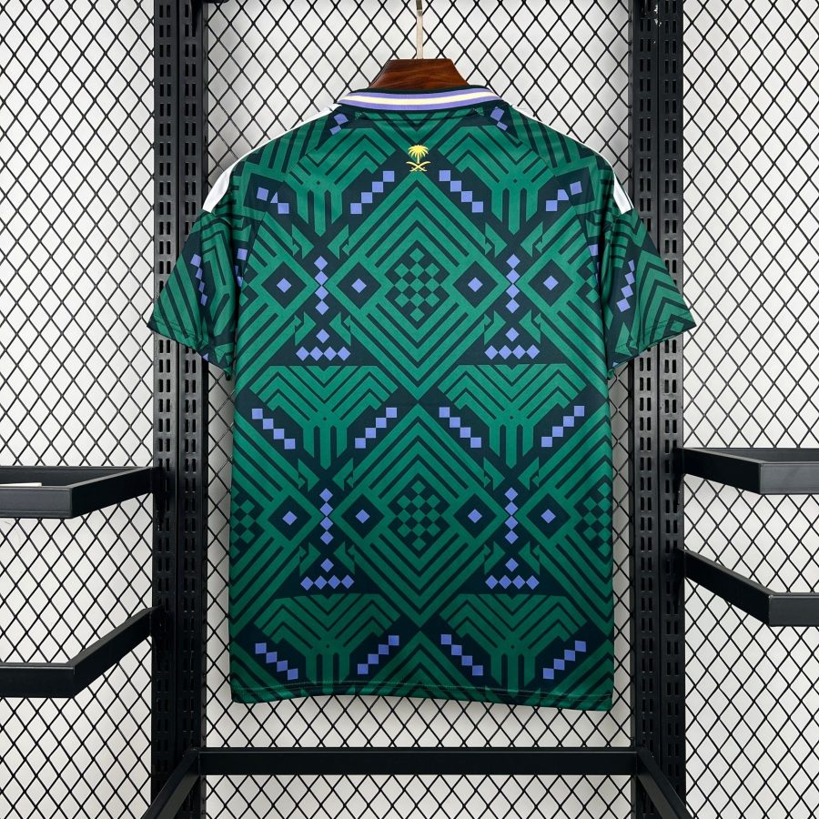 tenue-officielle-equipe-nationale-saoudienne-version-domicile-2026 Officiële Saoedische nationale elftal tenue thuisshirt 2026