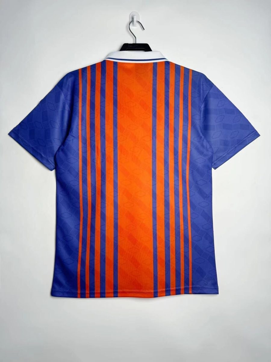 tenue-officielle-psg-domicile-annee-1993-1994-collection-retro Officiële PSG thuistenue jaar 1993 1994 retro collectie
