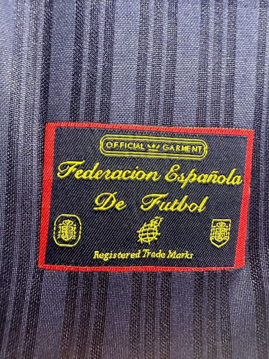 tricot-football-espagne-exterieur-epoque-euro-quatre-vingt-seize voetbaltrui Spanje uitshirt tijdperk Euro 1996