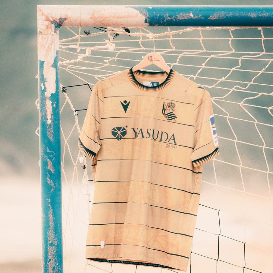 tshirt-de-match-real-sociedad-away-2024-2025-maillot-de-football-adulte Real Sociedad uitshirt 2024-2025 voetbalshirt voor volwassenen