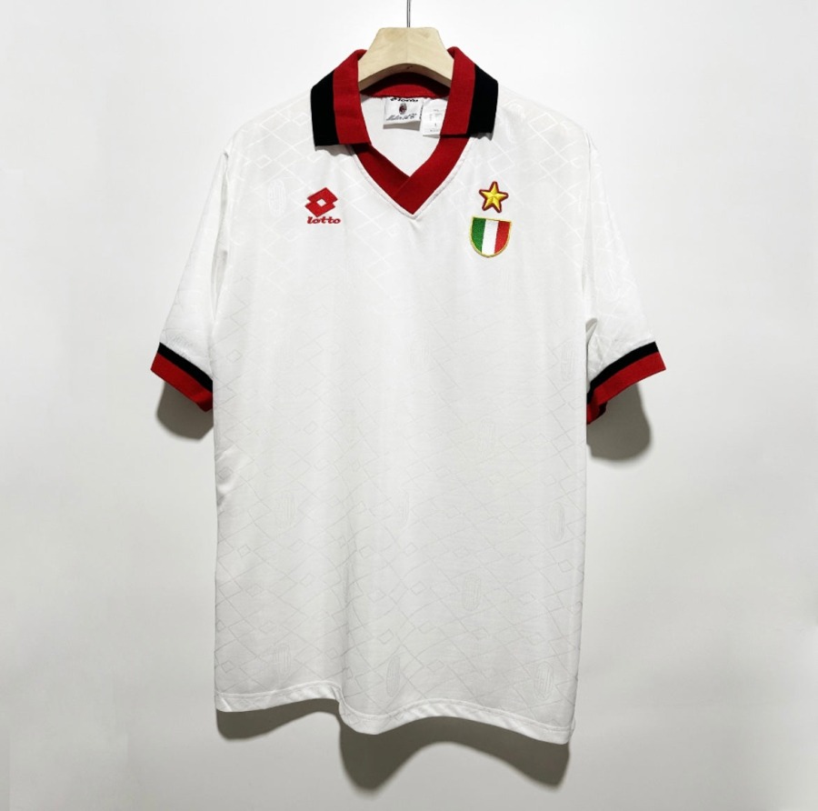 0223A9F7-1881-4CE4-8B5B-969642E718CB.jpg AC Milan 1993/94 Uitshirt