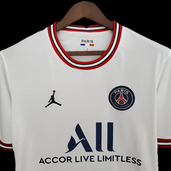 0467505be3632bed517a19a8f957c5f3_720x_abd681d7-fc73-4fff-972c-42717cd7eaef.jpg Paris Retro Shirt 2017-2018