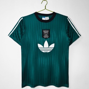 0eeb5443d3ff4baecfeb5ae1e78542d5_8d80cae5-1c7c-4670-8969-8c21734fca42.jpg Liverpool Retro 1995 Groen Collector Voetbalshirt