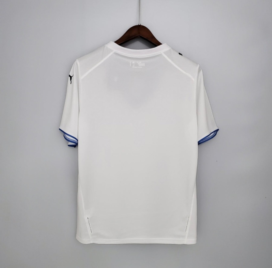 1726330A-AC92-425C-9E4A-9E40E59B2191.jpg Italië Uitshirt 2006
