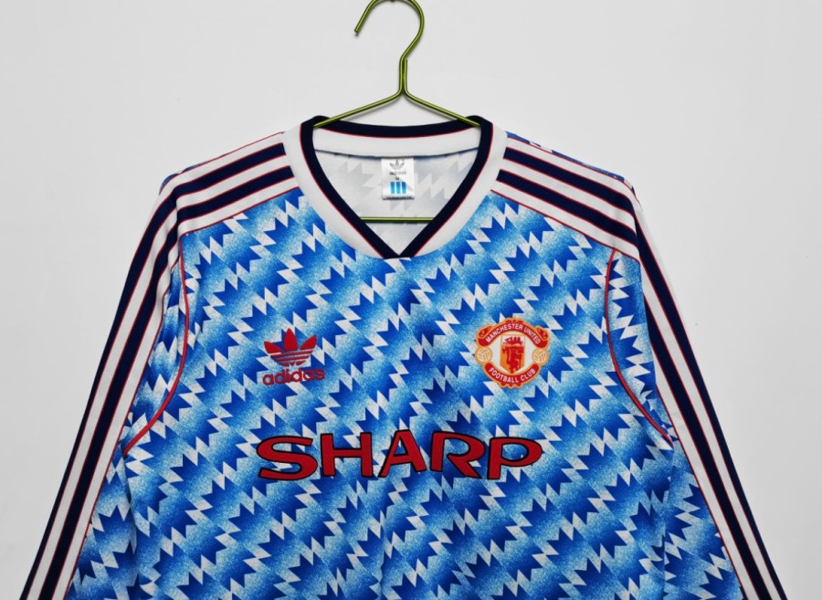 17EF1EEB-137E-457B-9689-6F6540C7C093.jpg Manchester United 1991/92 Uitshirt Lange Mouwen