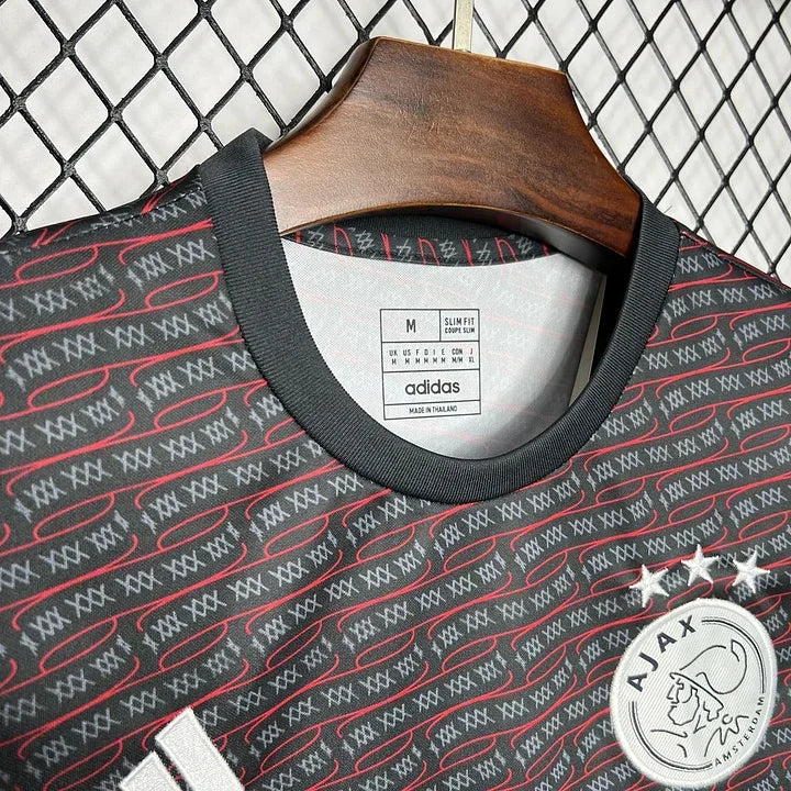 2163a61b3beebe36a7862efa2ea2b358.jpg Ajax Amsterdam Voorwedstrijdshirt 2024-2025