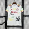 27d127d356a9f03ea0f83e9c3e142948.jpg Voetbalshirt Ajax Amsterdam Bob Marley 2025 2026