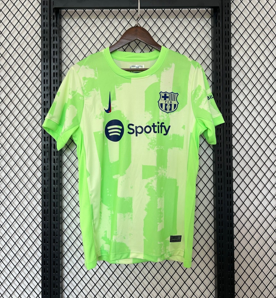 29950807_7b7c63bf-fe2e-4650-a759-4ee845d59fd1.jpg Barcelona 24/25 Speciale Editie Groen