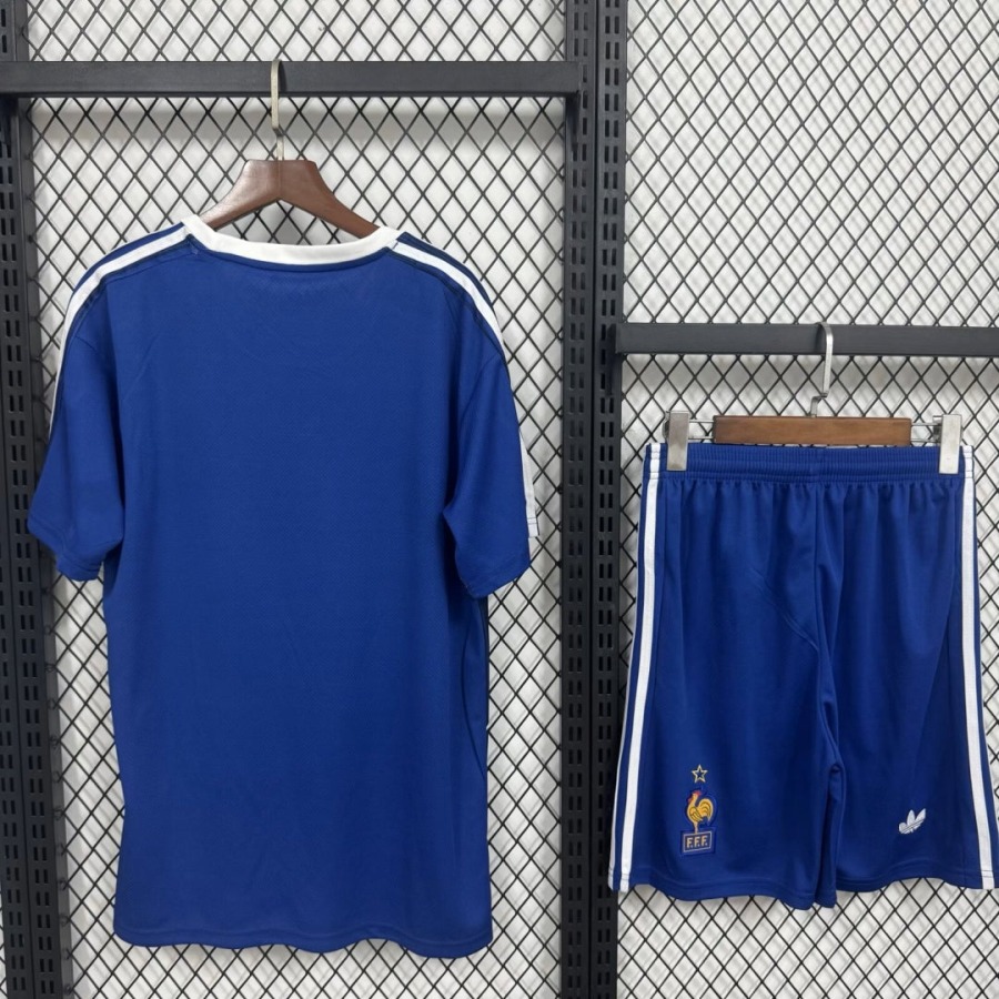29d41609cfb0fcca5776a6f05e807143.jpg Frankrijk 2026 Special Edition Adult Voetbalshirt