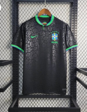 2AED663D-3497-4D58-87DA-3FCE3903122E.jpg Brazilië 2023 Concept Premium Voetbalshirt