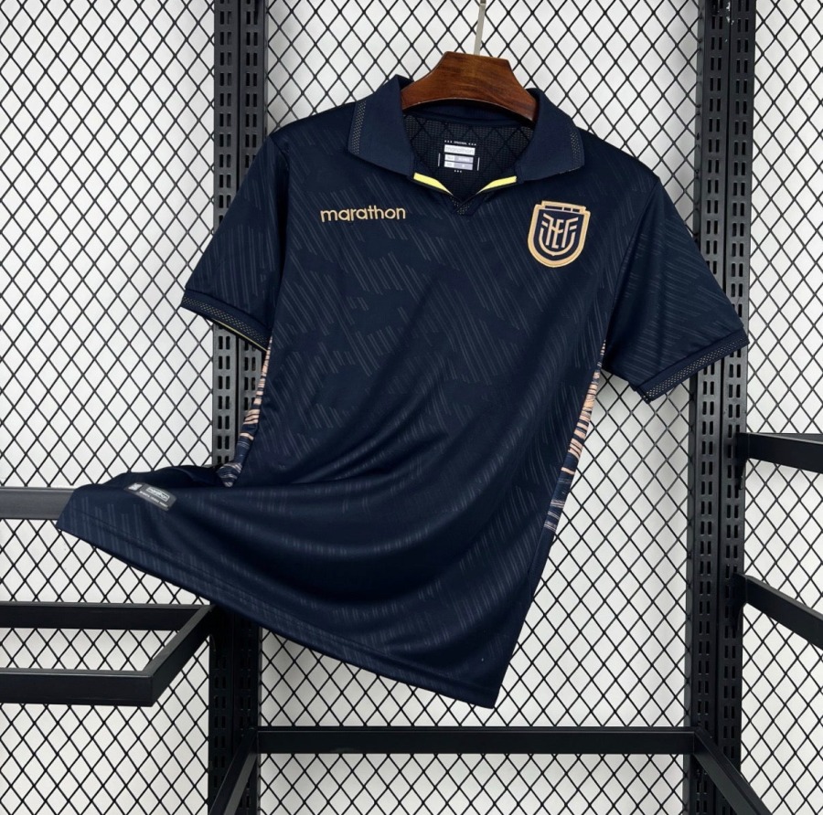 2CB67D3F-622B-4E19-9F0B-F653644B8E7F.jpg Ecuador Derde Shirt 2026