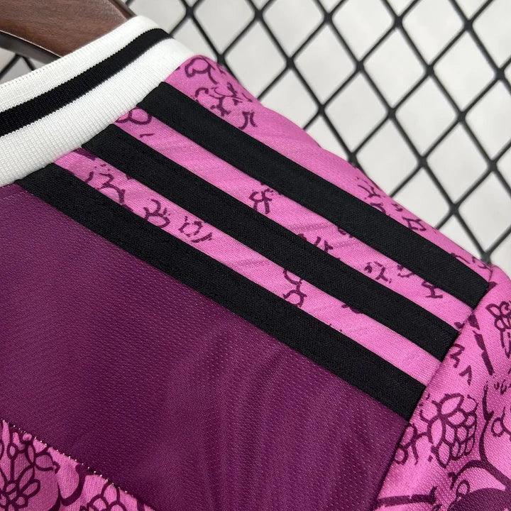 32467ab6c2ca0a376b6e1026df124bed.jpg Voetbalshirt Real Madrid Concept Roze 2024-25
