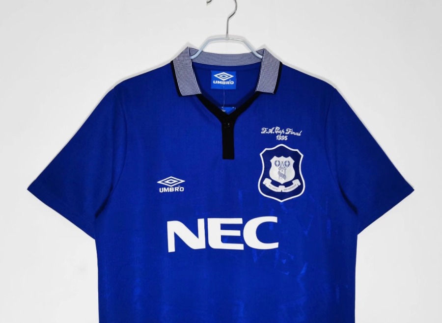 364BEEB0-EAFA-41C1-8946-336E2609E7DA.jpg Voetbalshirt Everton Thuisshirt 1995/96