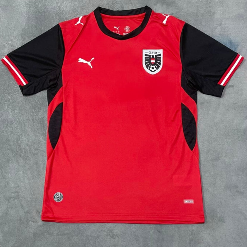 372134e6087f96e9264f704803514a2b.jpg Austria Thuisshirt 2025/26