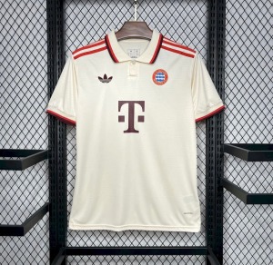 381E2E1E-7D96-470B-AEAA-AA84BFB9B905.jpg FC Bayern München Derde Shirt 2024/25