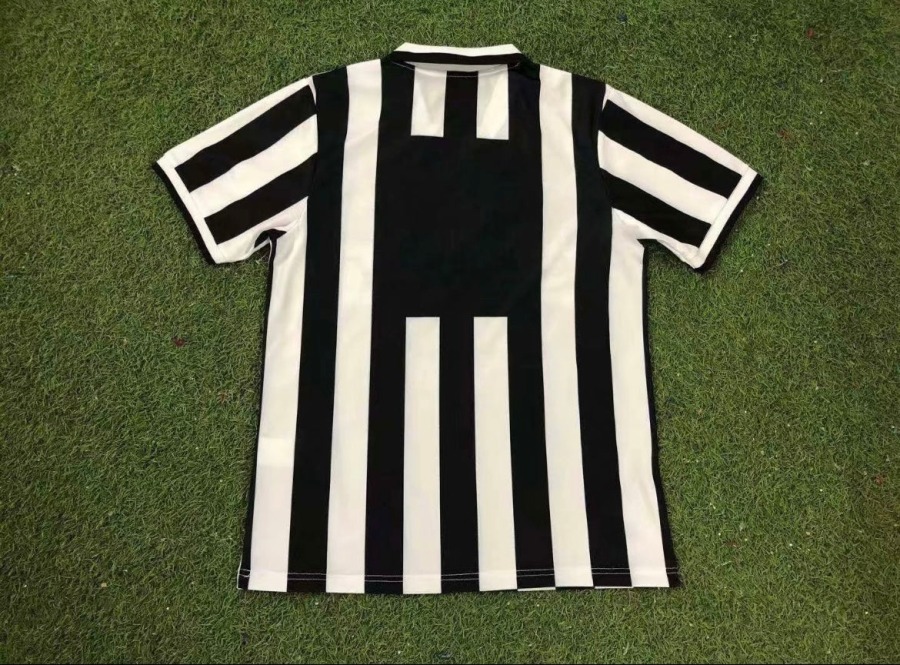 3E014252-4A32-4A80-83FF-BF13EC8DE55A.jpg Voetbalshirt Juventus 1996/97 Thuisshirt