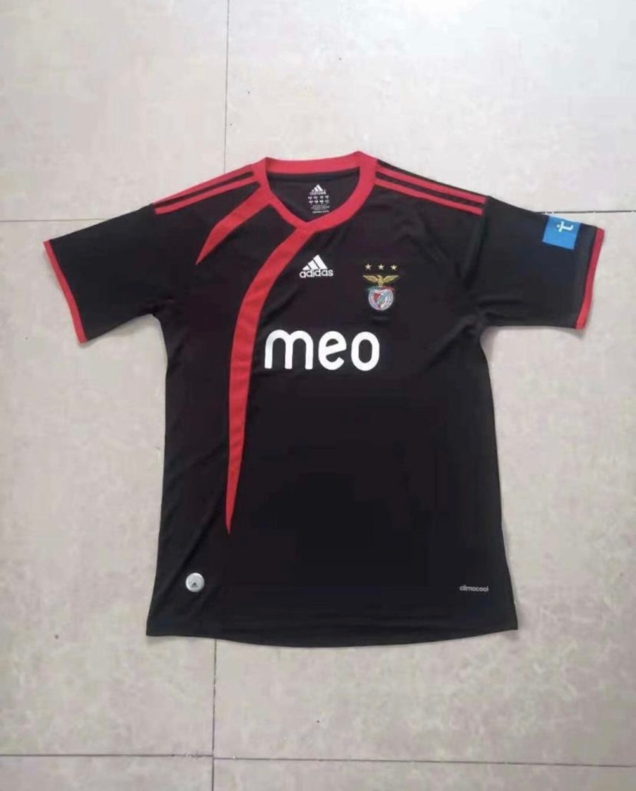 3EB9365D-D095-459D-B156-9F43C22F294D.jpg SL Benfica Uitshirt 2009/10