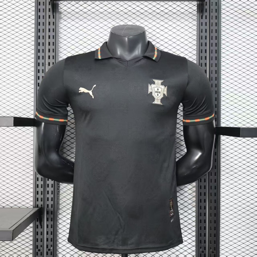 441f24df8302768edbb99f30baf743e4.jpg Voetbalshirt Portugal 2025/26 Speler Editie Zwart
