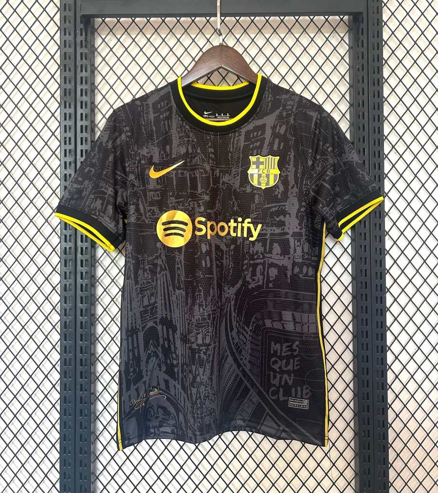 4b4ac760_4394dc54-31df-4d0a-83e8-387b4e9c80f7.jpg Barcelona 24/25 Speciale Editie