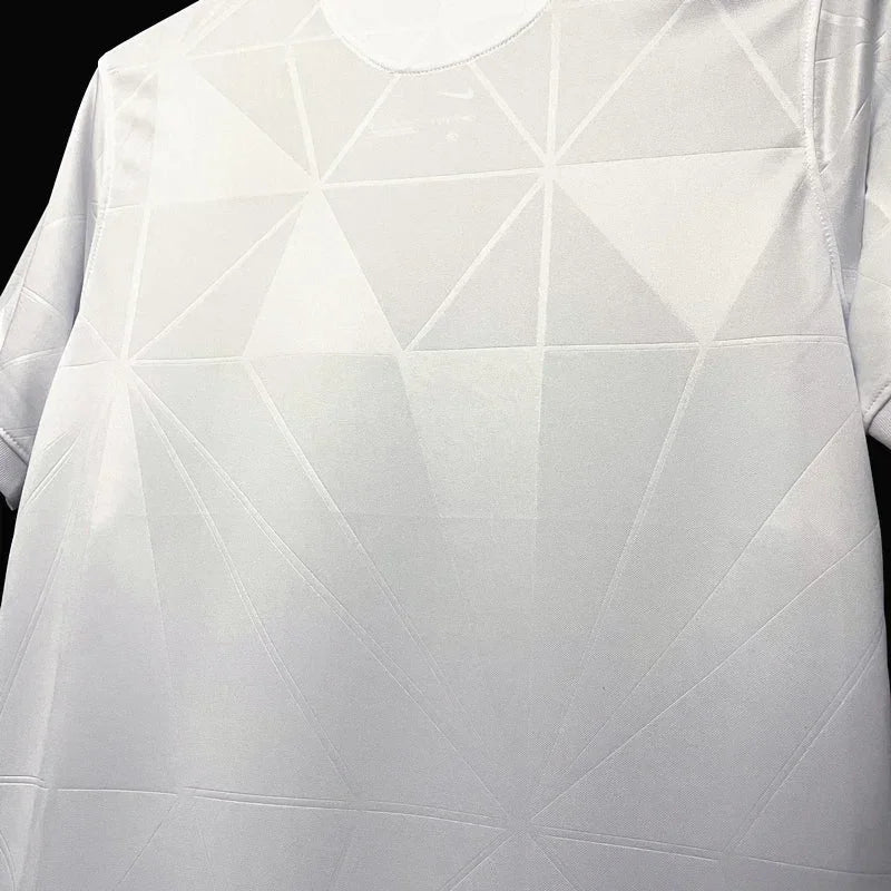 53817eb45c0ca5017dc229f789daaf87.jpg Engeland 2022/23 Concept Voetbalshirt