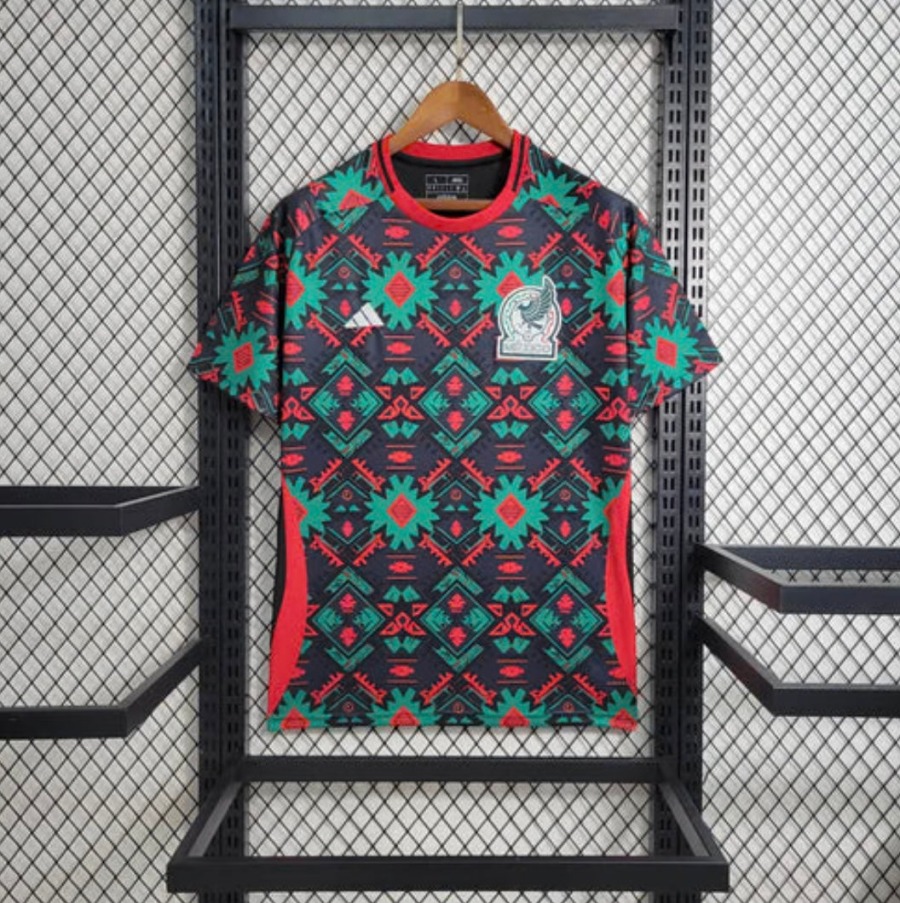 54166B3C-6F69-4CB3-A97B-15FDAB5552D0.jpg Voetbalshirt Mexico Concept 2024