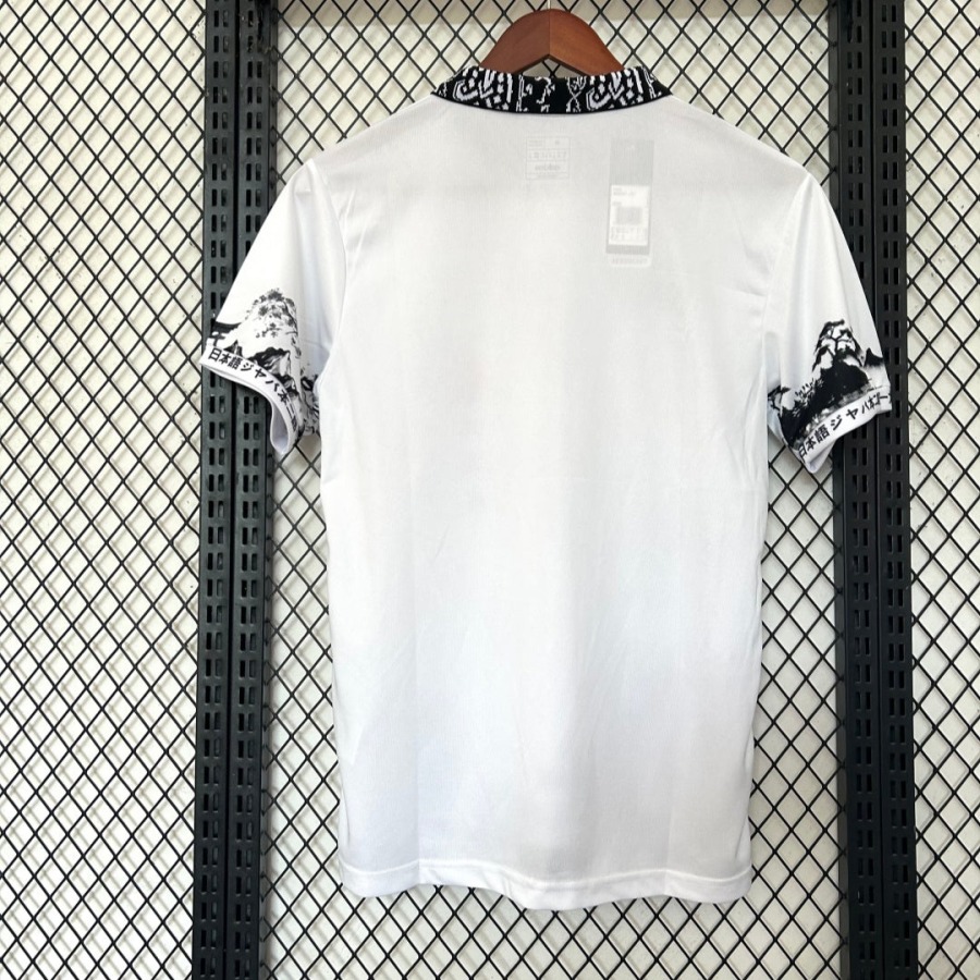 54339b40cd6c9fbf7dcc48dac3305de0_2a76bfca-ebcf-443c-b2fc-386941982c4f.jpg Japan 2024-2025 Anime Polo Stijl