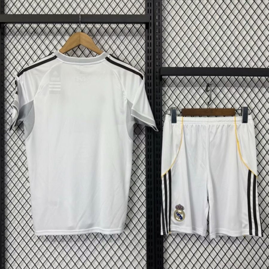578990133c27ebe6728b08942be6583a.jpg Voetbalshirt Real Madrid Thuisshirt 2025/26 Volwassenen