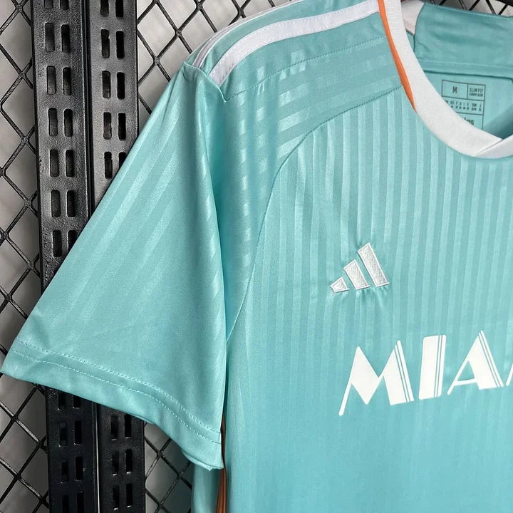 57b26509ae6da588cef0a701f62f5d0b.jpg Inter Miami Third Groen Voetbalshirt 2024/25