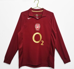 597D0E75-94DF-4247-9A02-06B27C21F7D2.jpg Arsenal Thuisshirt 2005/06 Lange Mouwen