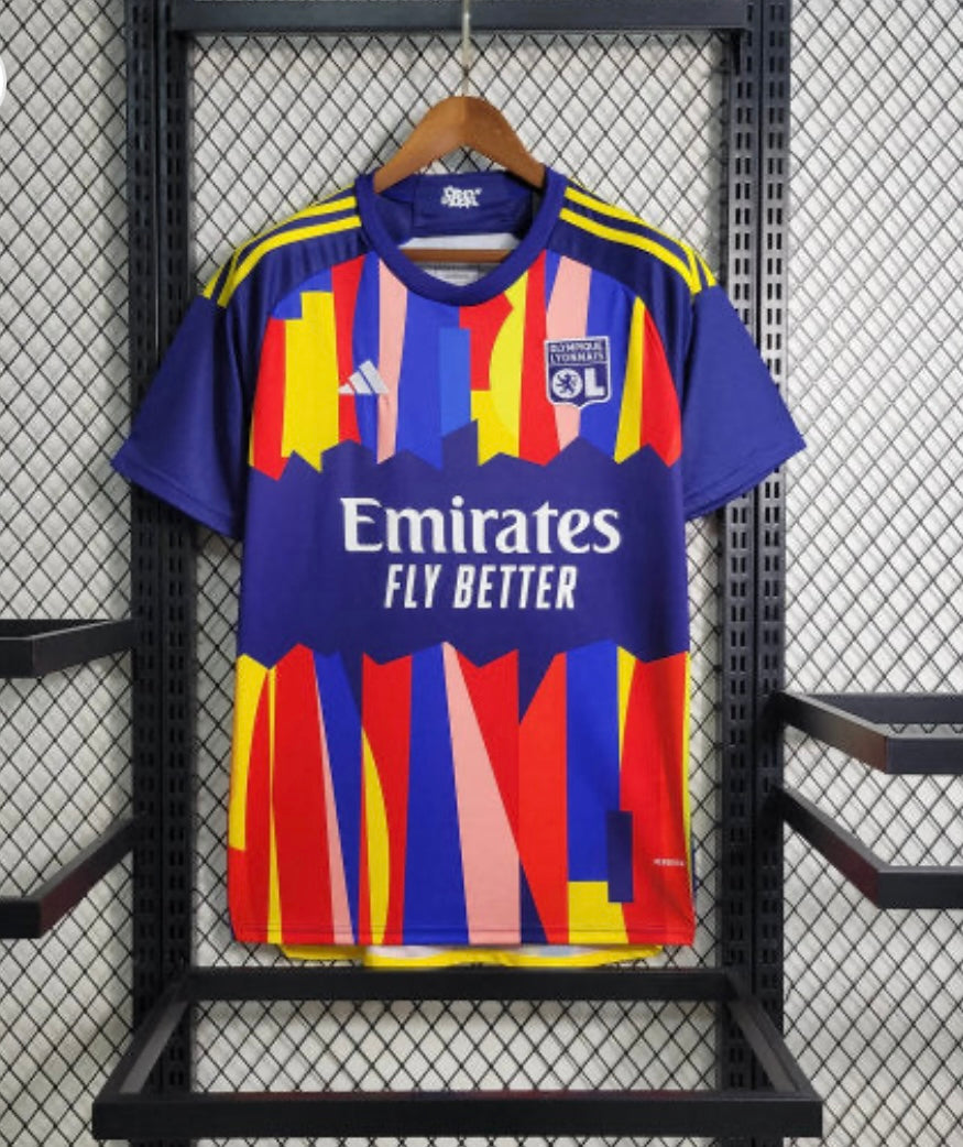 5A4CAFBB-0E2B-482C-A60C-722D20F5B3AF.jpg OL Uitshirt 2023/24
