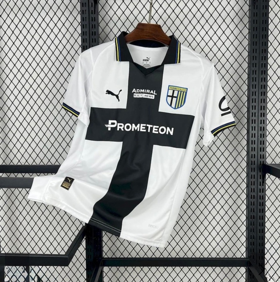 5ABA736E-8F15-4774-82F8-18E8304E60F4.jpg Parme Thuisshirt 2025/26