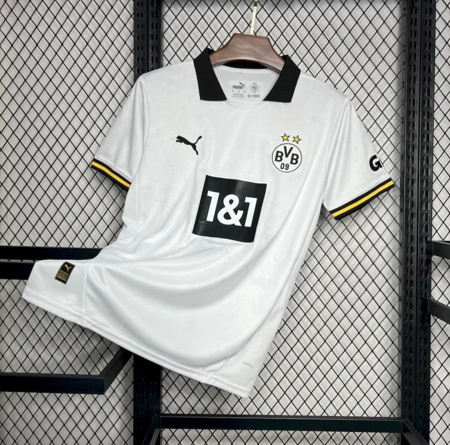 62A43A60-6D33-44B6-911C-E735C8E254D2.jpg BVB Dortmund Derde Shirt 2024/25