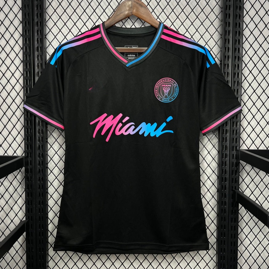63275dbe025da03b4643bfece005d393.jpg Inter Miami 2025/26 Speciale Zwarte Editie