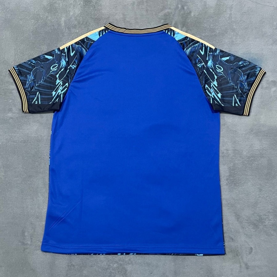 675a1a8855b7dcaa09de988308994e1d_b9302568-2240-4aab-8a0c-04568b6c6dee.jpg Japan 25/26 Anime Editie Blauw Premium