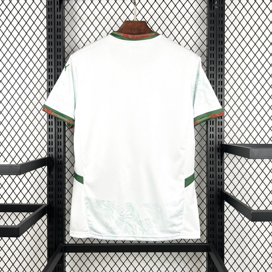 683320bc0e9352e8f5cadebeb907aeba.jpg Portugal Voetbalshirt 26/27 Speciale Editie White