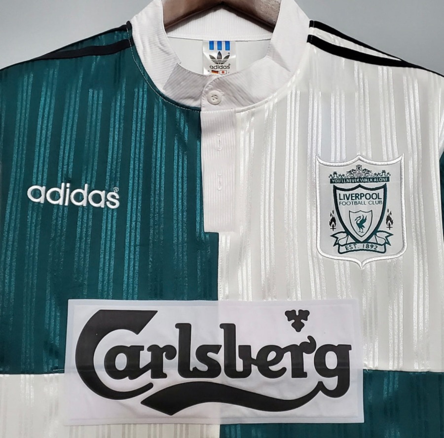 696310B7-0AEB-4EB1-B1E4-D857C9195646.jpg Liverpool 1995/96 Uitshirt