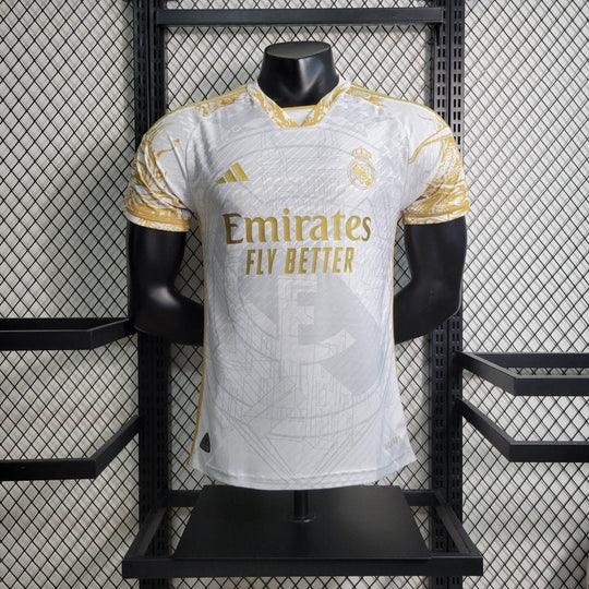 6C0599CAD153A21321A45559BB199506_540x_de0ca004-6ed9-4945-9199-d149088d4608.jpg Real Madrid 2023-2024 Limited Edition Gouden shirt