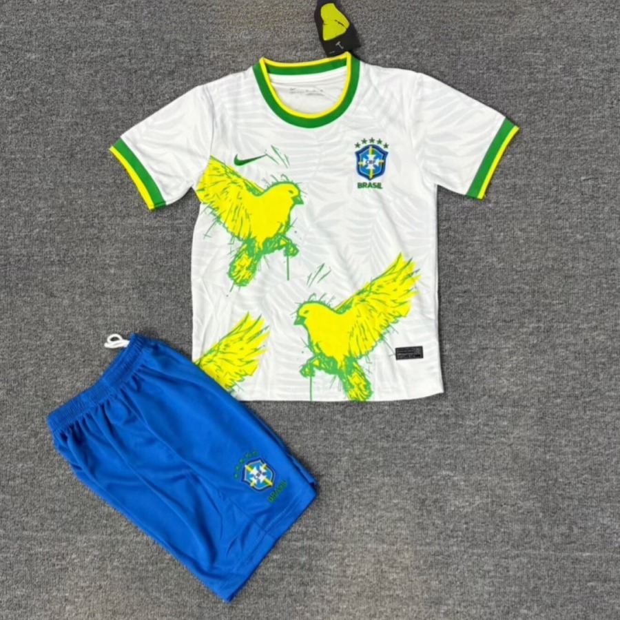 6b6ba229caf57e4cf4144b68eecf881c.jpg Brazilië 25/26 Kindershirt Special Bird White