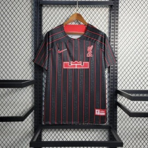 7253ea1f_540x_4a674714-3b69-4cf1-903b-e3d1754527ad.jpg Liverpool 2023 Premium Streetwear Voetbalshirt