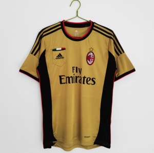 729B4289-A53C-4413-B39F-A7323FDB7EDB.jpg AC Milan Uitshirt 2013/14
