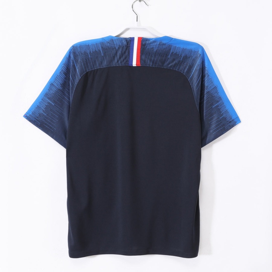 731b4907eaf866ebbcf139d8063b3a3c.jpg Frankrijk Thuisshirt Retro 2018