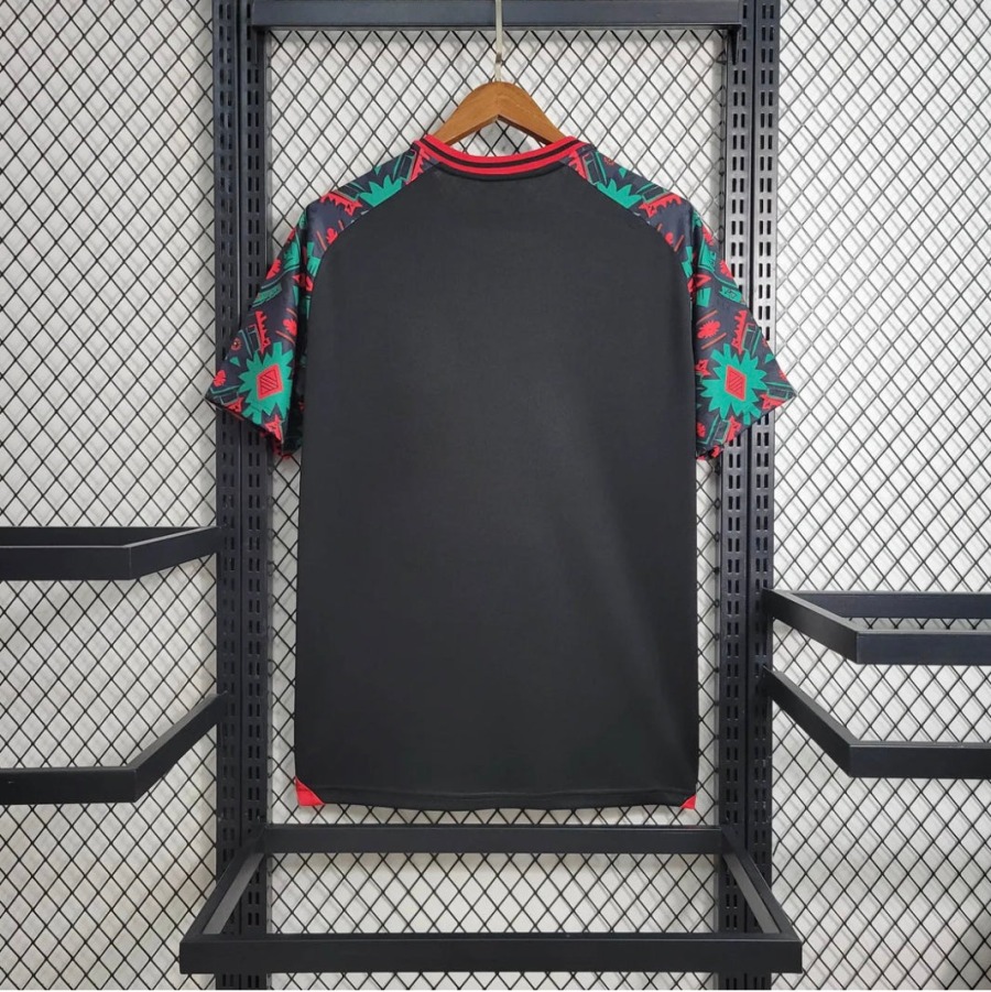 73382AEC-3346-4952-BE2C-983F29FEFE53.jpg Voetbalshirt Mexico Concept 2024